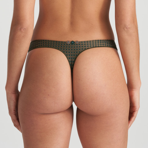 Marie Jo "Avero" String