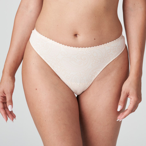 PrimaDonna “Gythia” String