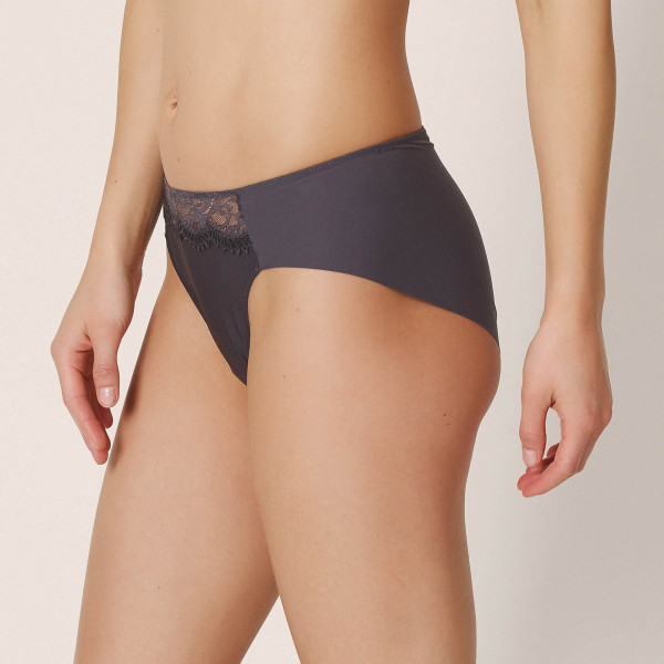 Marie Jo "AGATHA" Rioslip