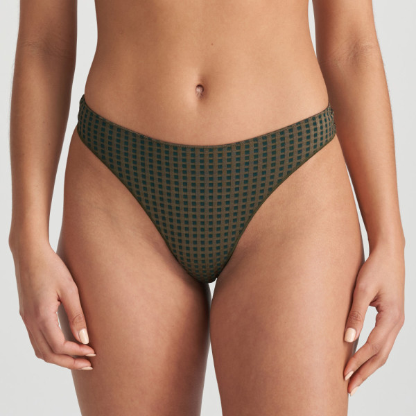 Marie Jo "Avero" String