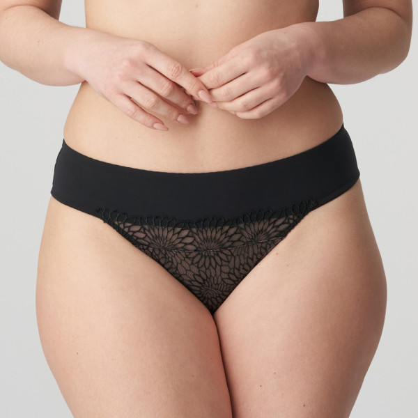 PrimaDonna “Sophora” String